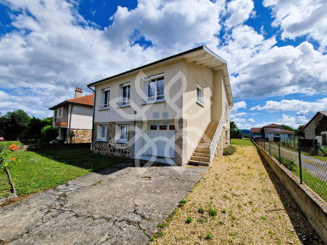 Maison à BRIOUDE