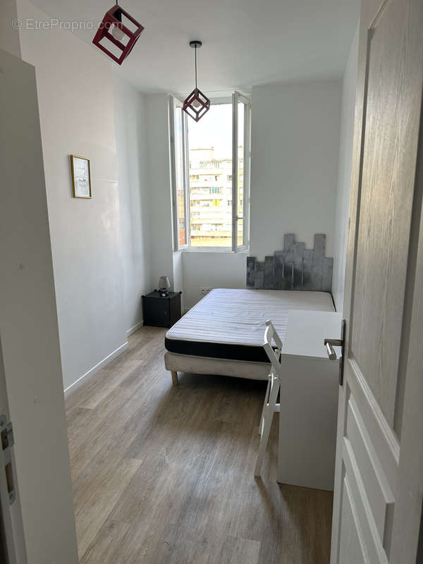 Appartement à MARSEILLE-3E