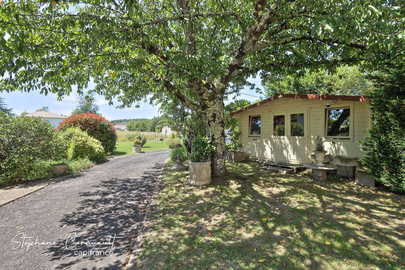 Maison à NEUVIC