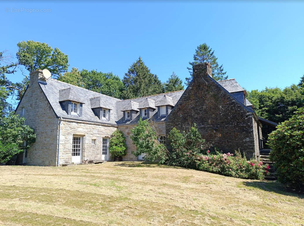 Maison à GOUEZEC