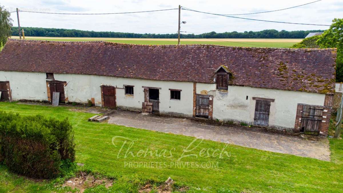 Maison à MARCILLY-LA-CAMPAGNE