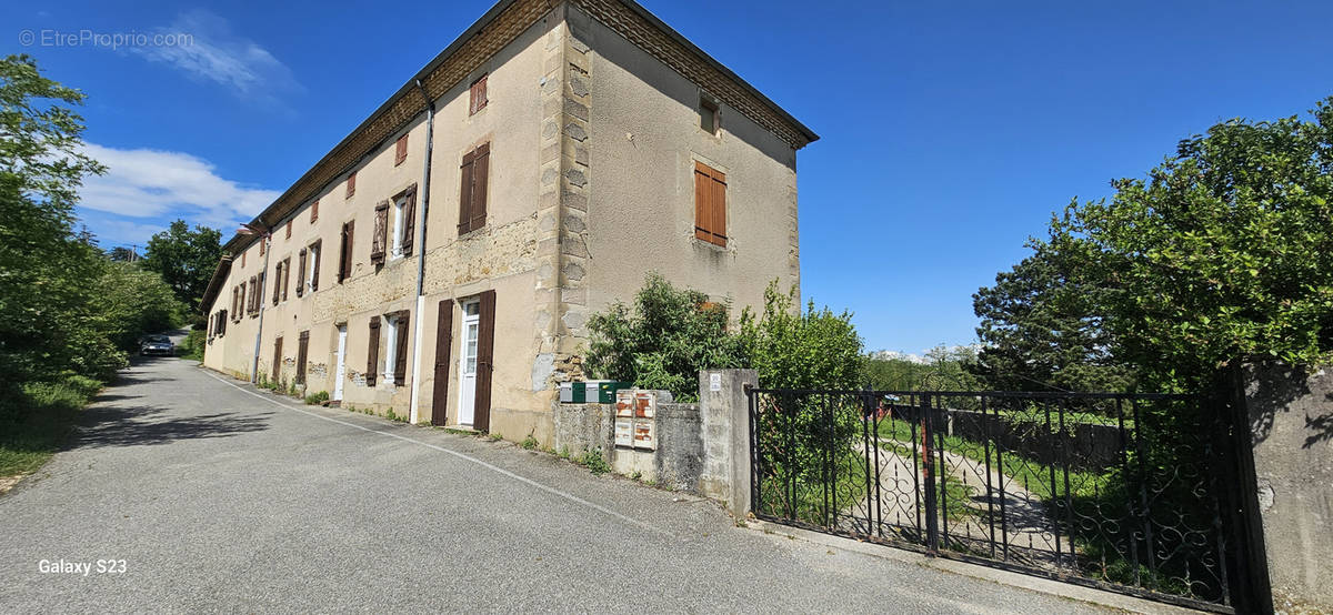 Appartement à CHATEAUNEUF-DE-GALAURE