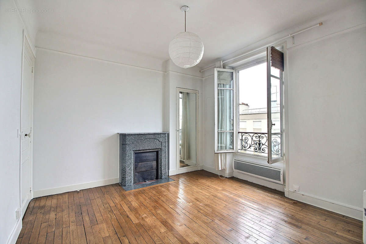 Appartement à PARIS-17E