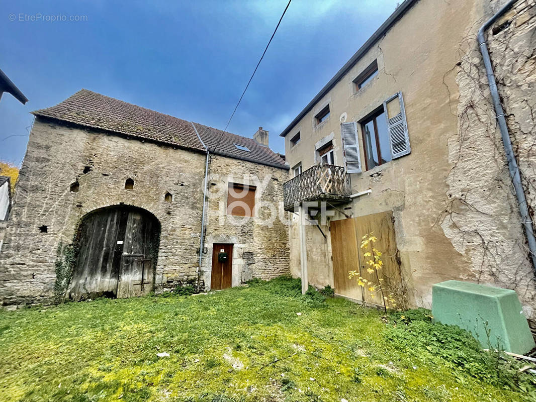 Maison à BOUZE-LES-BEAUNE