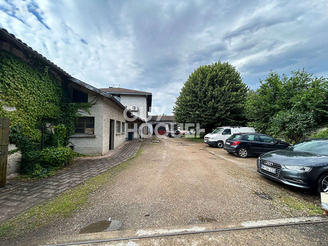 Appartement à SAINT-CYR-SUR-MENTHON