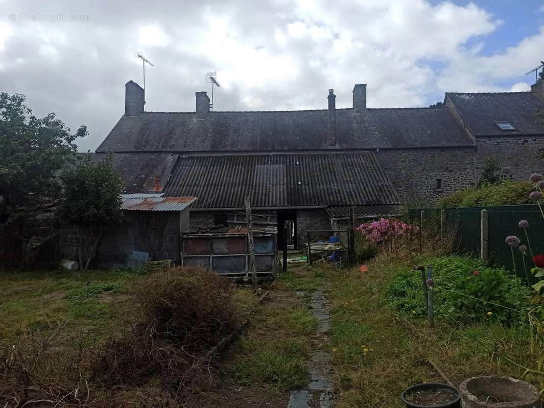 Maison à PLEUDIHEN-SUR-RANCE