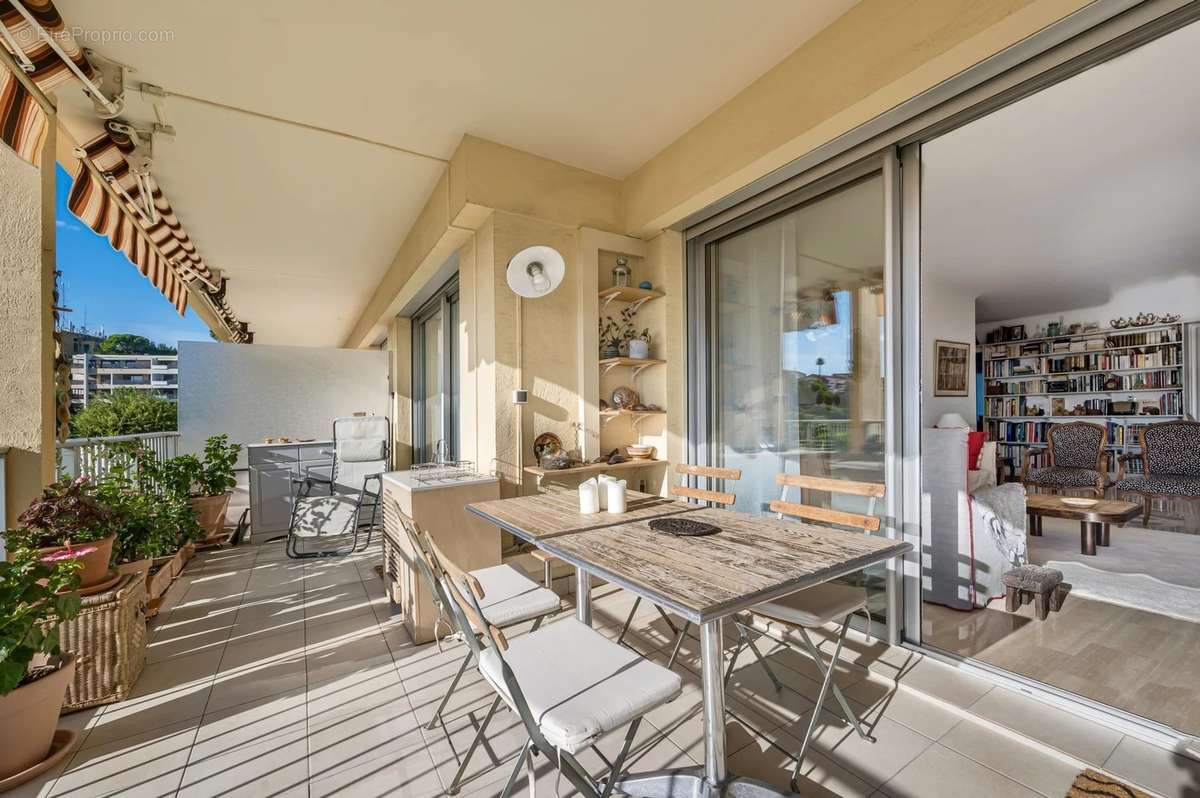 Appartement à NICE