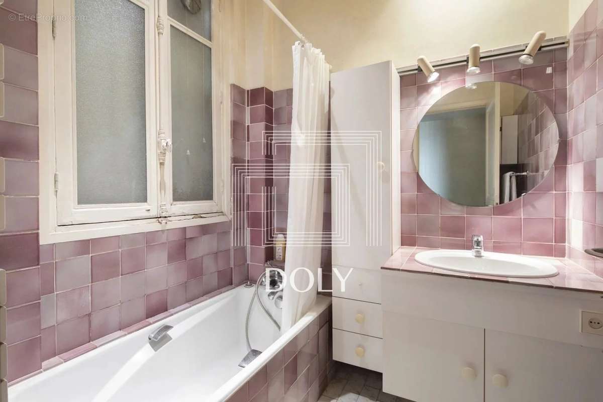 Appartement à PARIS-4E