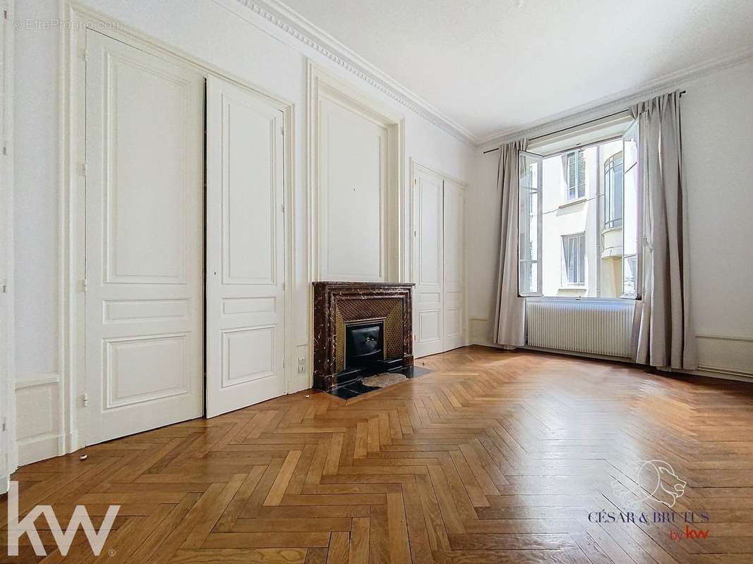 Appartement à LYON-6E