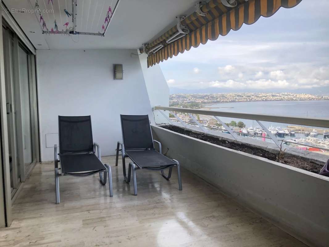 Appartement à VILLENEUVE-LOUBET