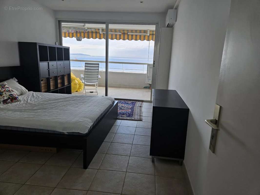 Appartement à VILLENEUVE-LOUBET