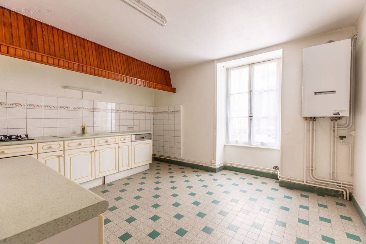 Appartement à SAINT-AMANT-TALLENDE