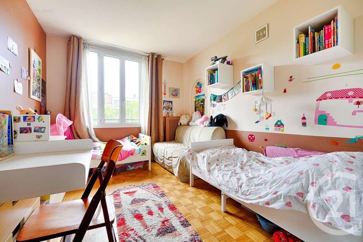 Appartement à PARIS-14E