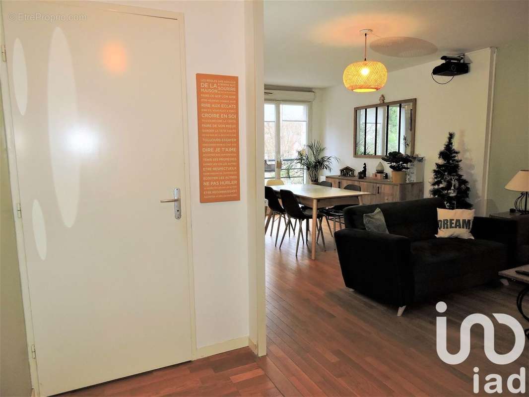 Photo 2 - Appartement à MONTIGNY-LE-BRETONNEUX