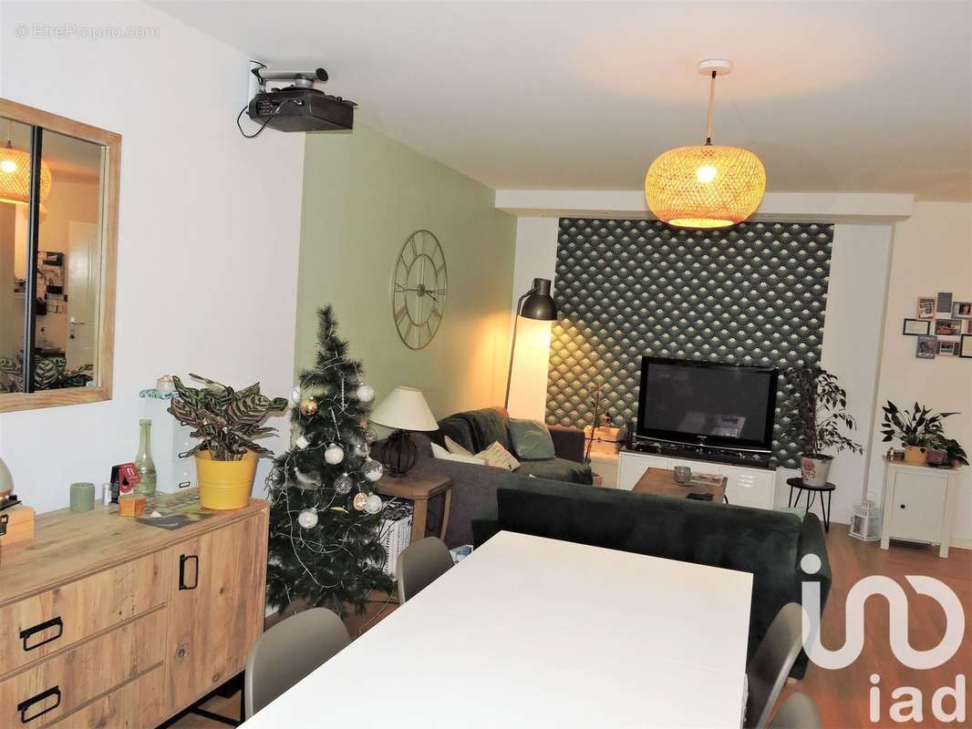 Photo 3 - Appartement à MONTIGNY-LE-BRETONNEUX