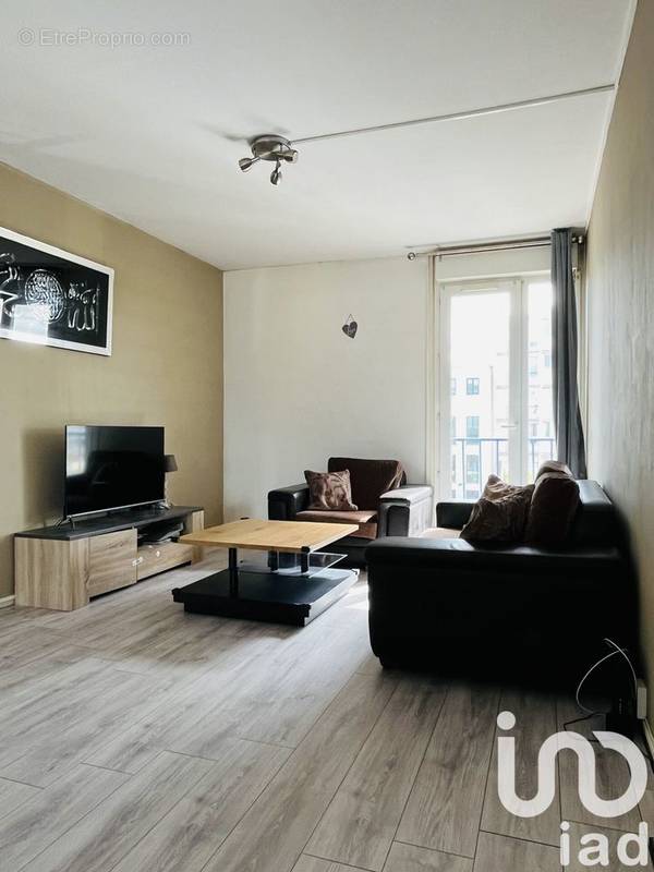 Photo 1 - Appartement à FLEURY-LES-AUBRAIS