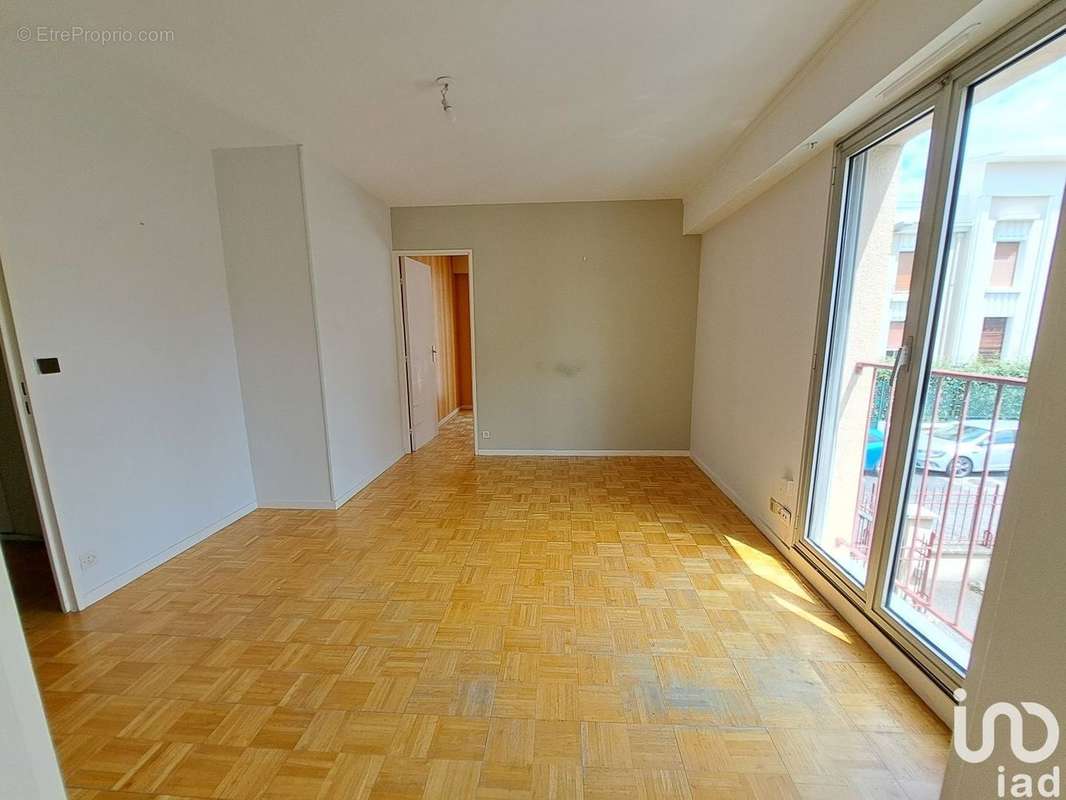 Photo 2 - Appartement à MOULINS