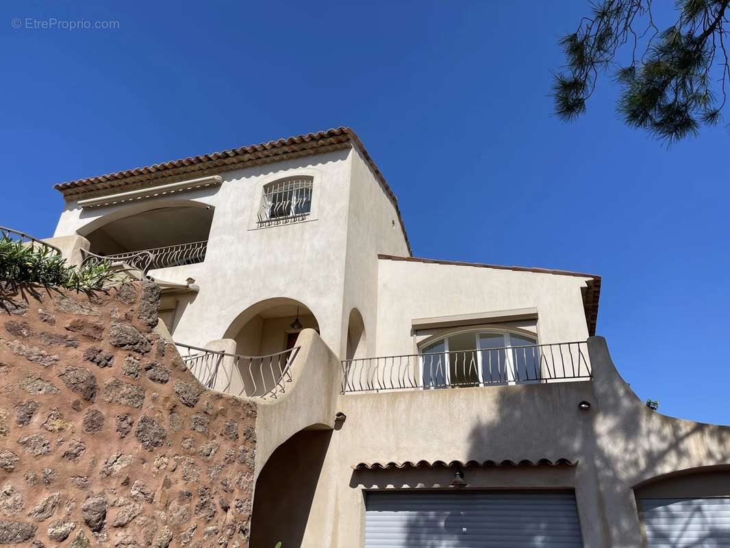 Maison à THEOULE-SUR-MER