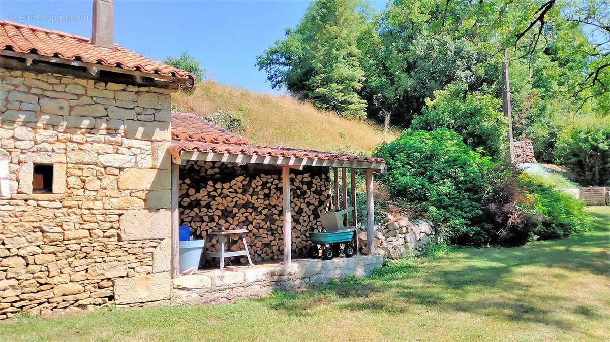 JARDIN - Maison à SAINT-CLAUD