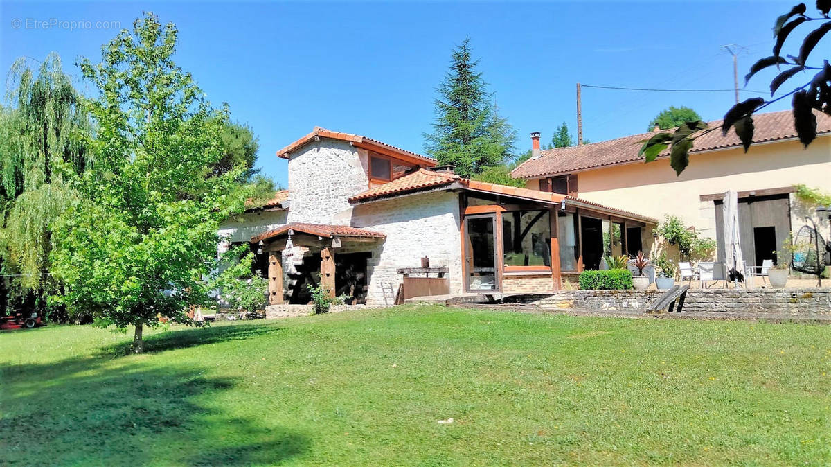 OVERVIEW (4) - Maison à SAINT-CLAUD