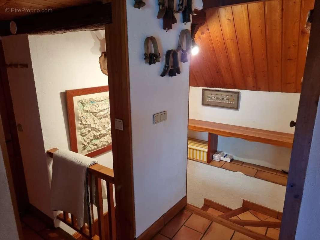 Appartement à LA SALLE-LES-ALPES