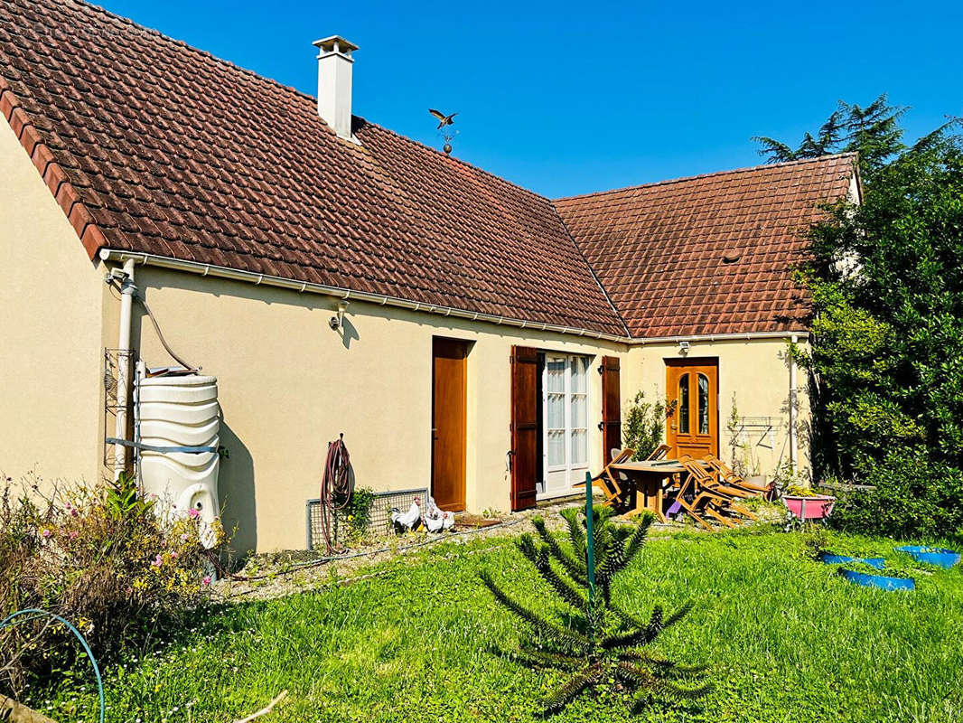 Maison à CHEVANNES