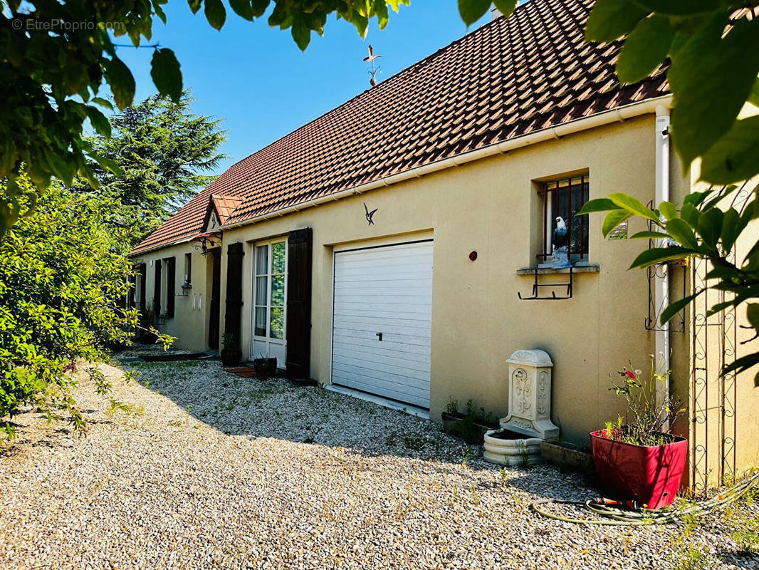 Maison à CHEVANNES