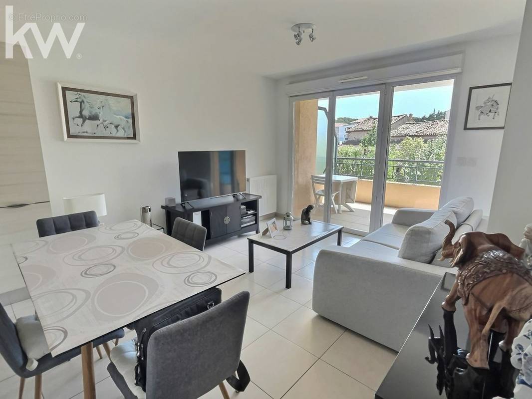 Appartement à HYERES