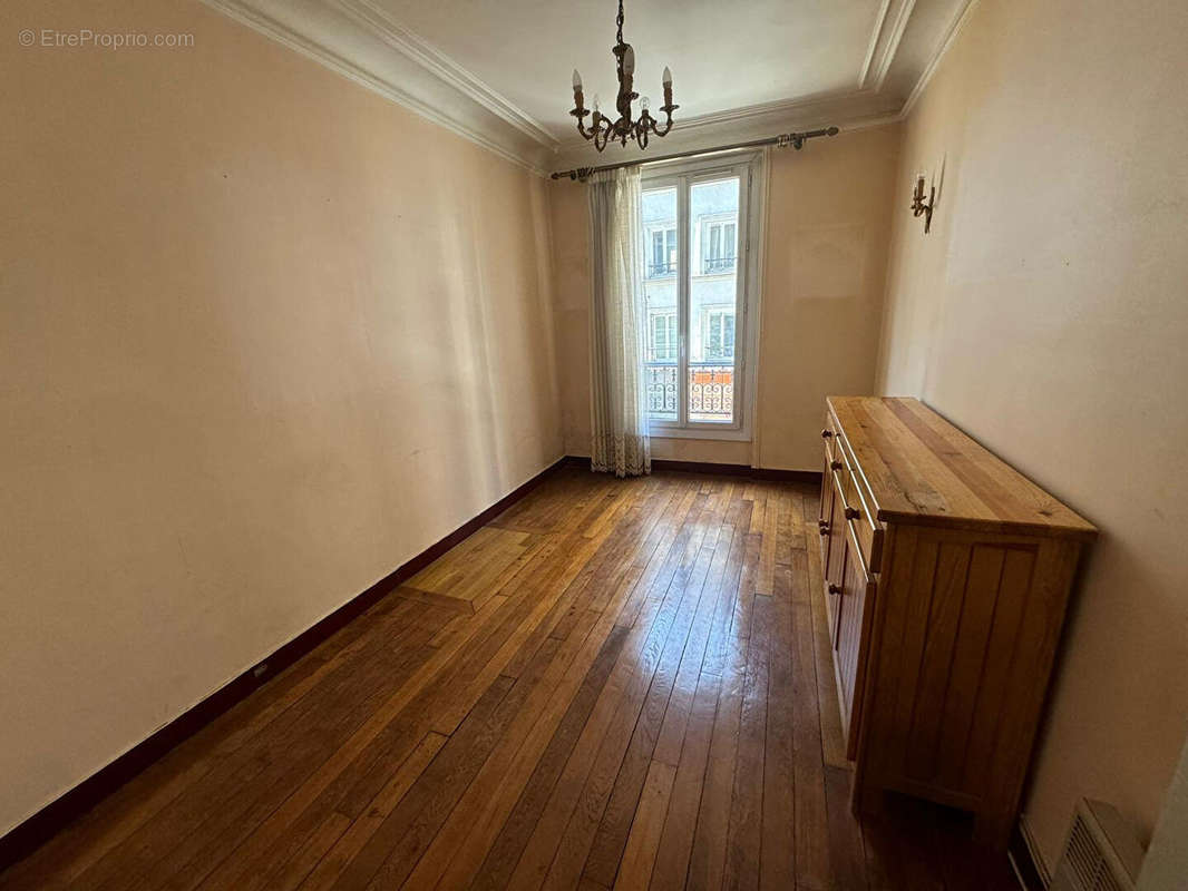 Appartement à PARIS-11E