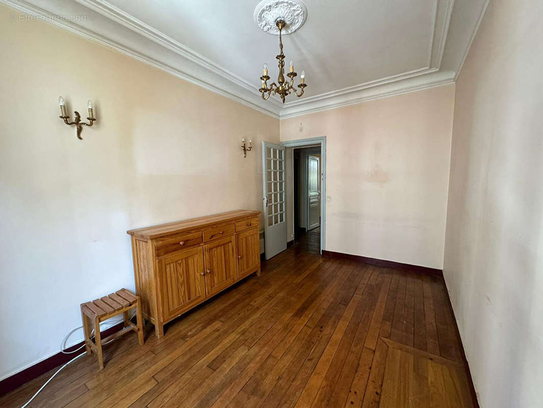 Appartement à PARIS-11E