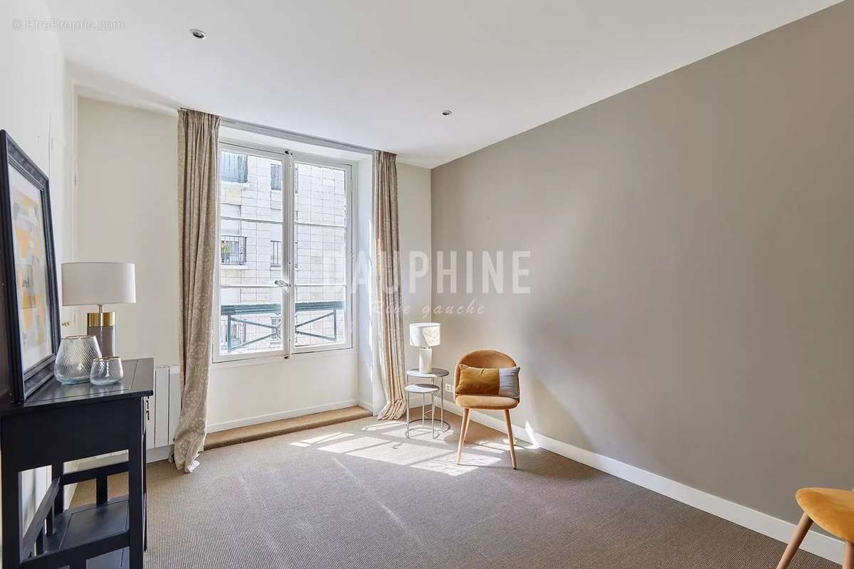 Appartement a louer paris-7e-arrondissement - 3 pièce(s) - 88 m2 - Surfyn