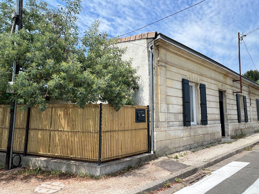 Maison à SAINT-MEDARD-EN-JALLES