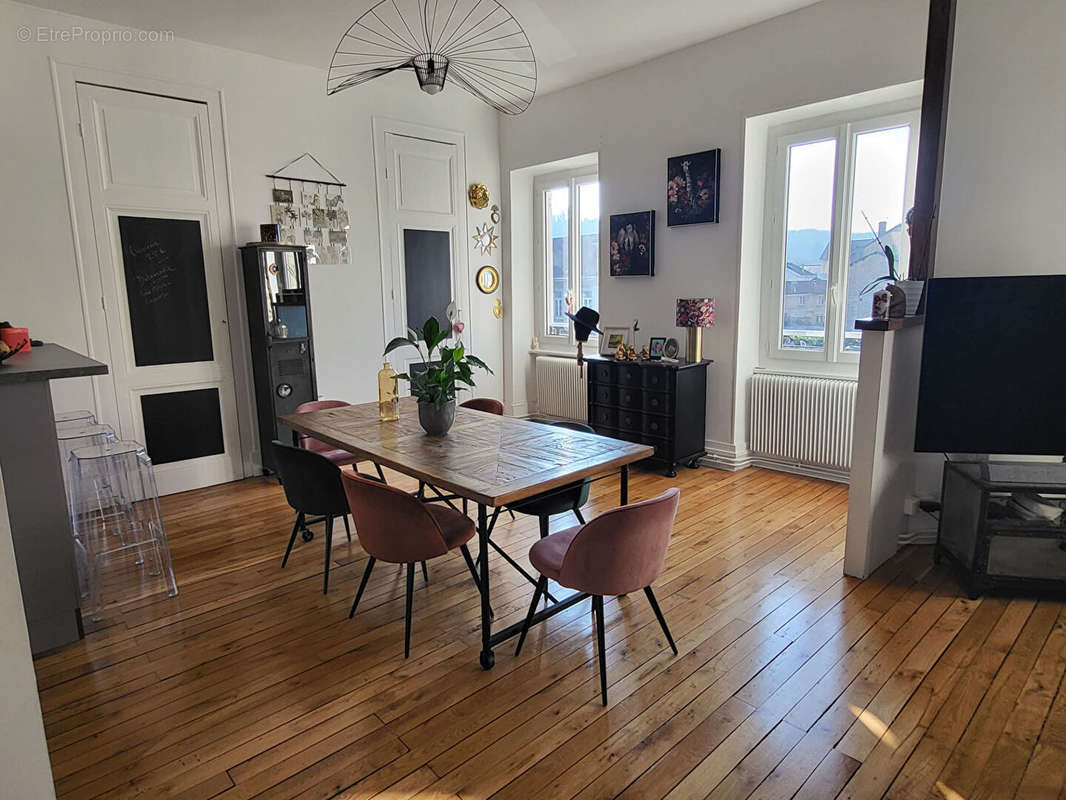 Appartement à BOURGOIN-JALLIEU