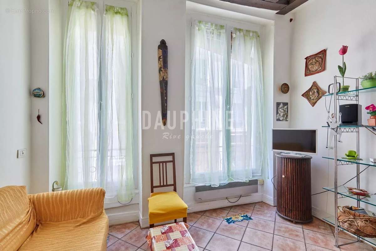 Appartement à PARIS-6E