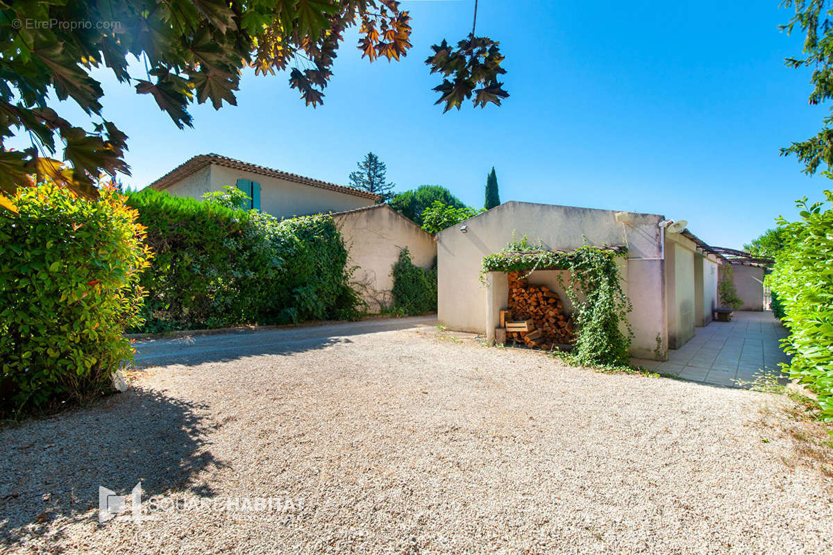 Maison à EGUILLES