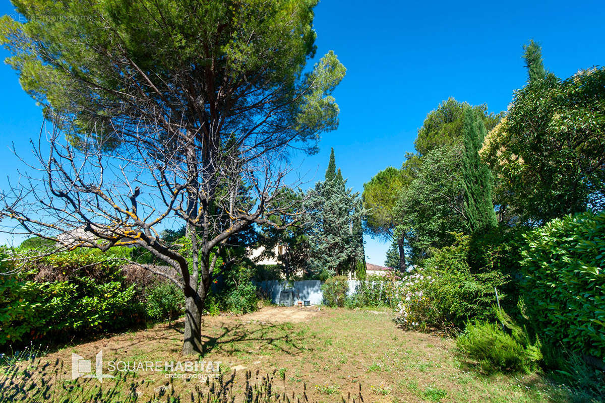 Maison à EGUILLES