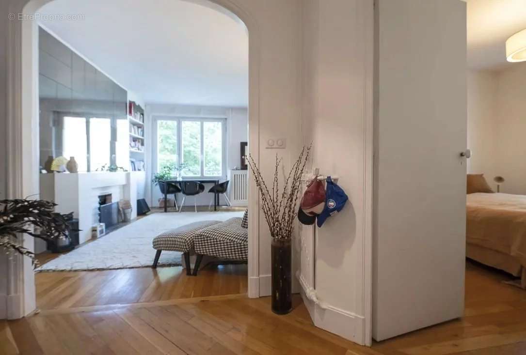 Appartement à NEUILLY-SUR-SEINE