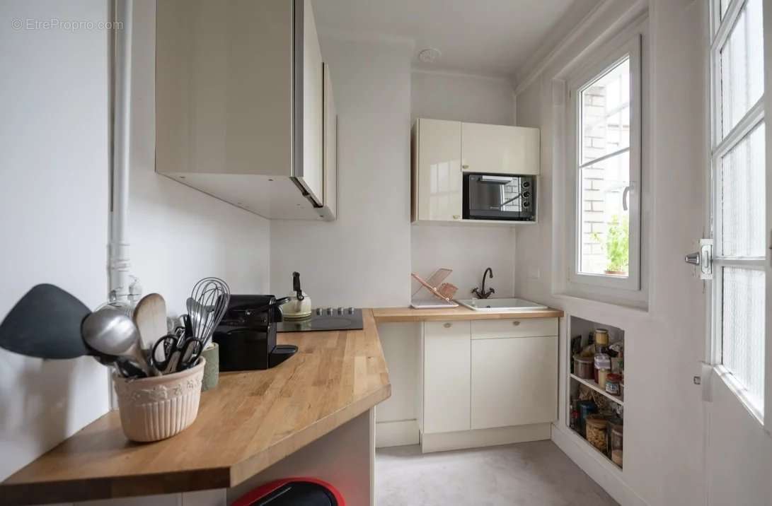 Appartement à NEUILLY-SUR-SEINE