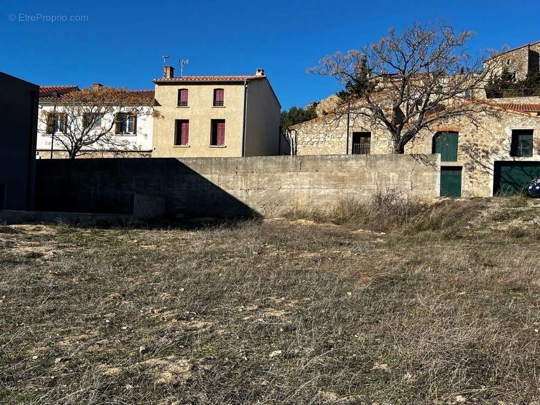   - Terrain à MONTALBA-LE-CHATEAU