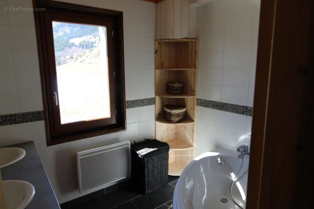 Appartement à AUSSOIS