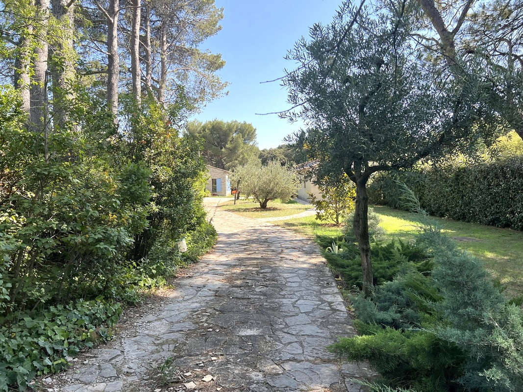 Maison à VILLENEUVE-LES-AVIGNON