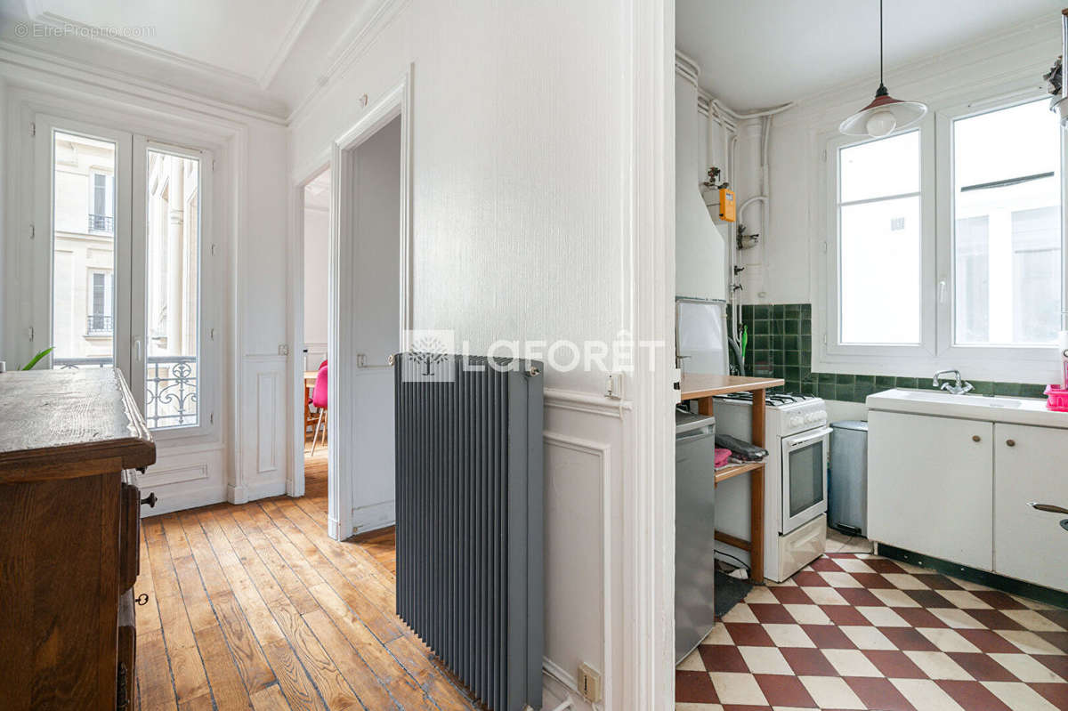 Appartement à PARIS-17E