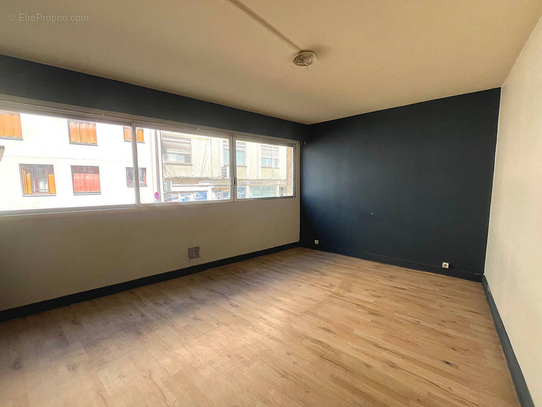 Appartement à PARIS-19E