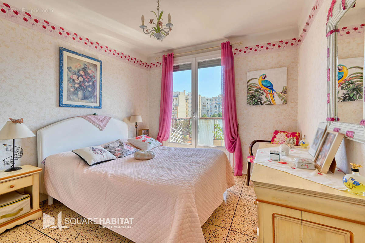 Appartement à MARSEILLE-4E