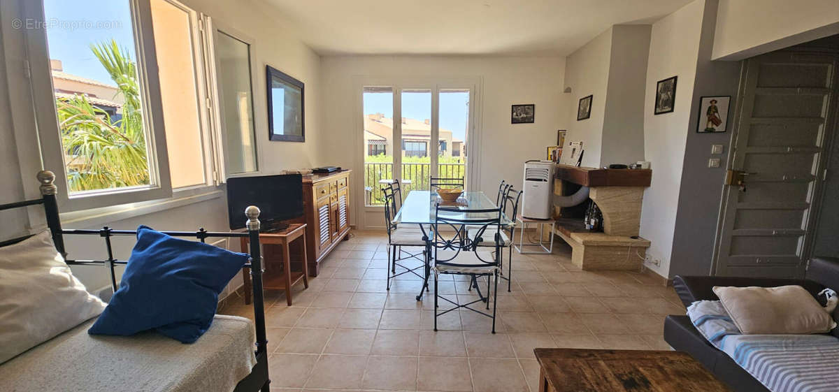 Appartement à SAUSSET-LES-PINS