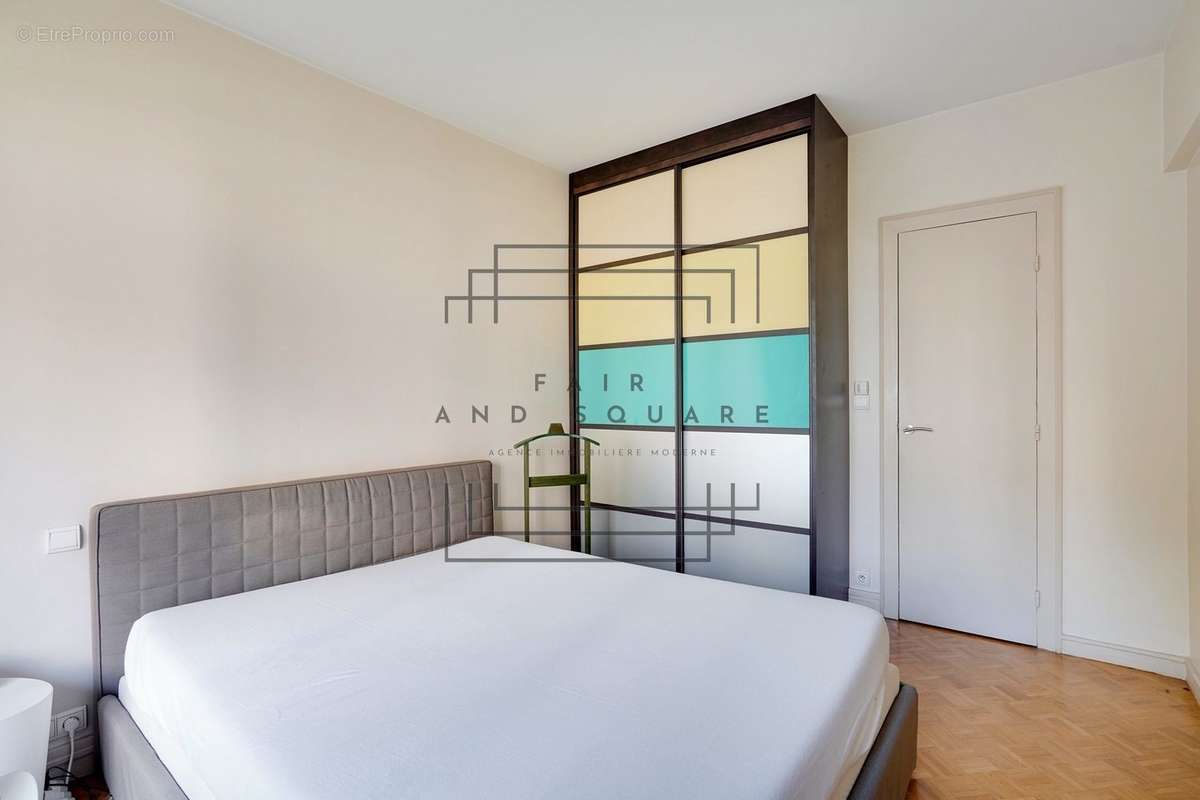 Appartement à NEUILLY-SUR-SEINE