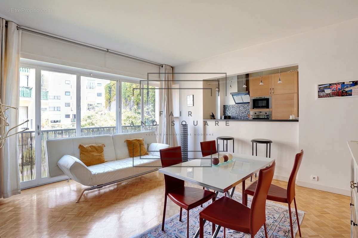 Appartement à NEUILLY-SUR-SEINE