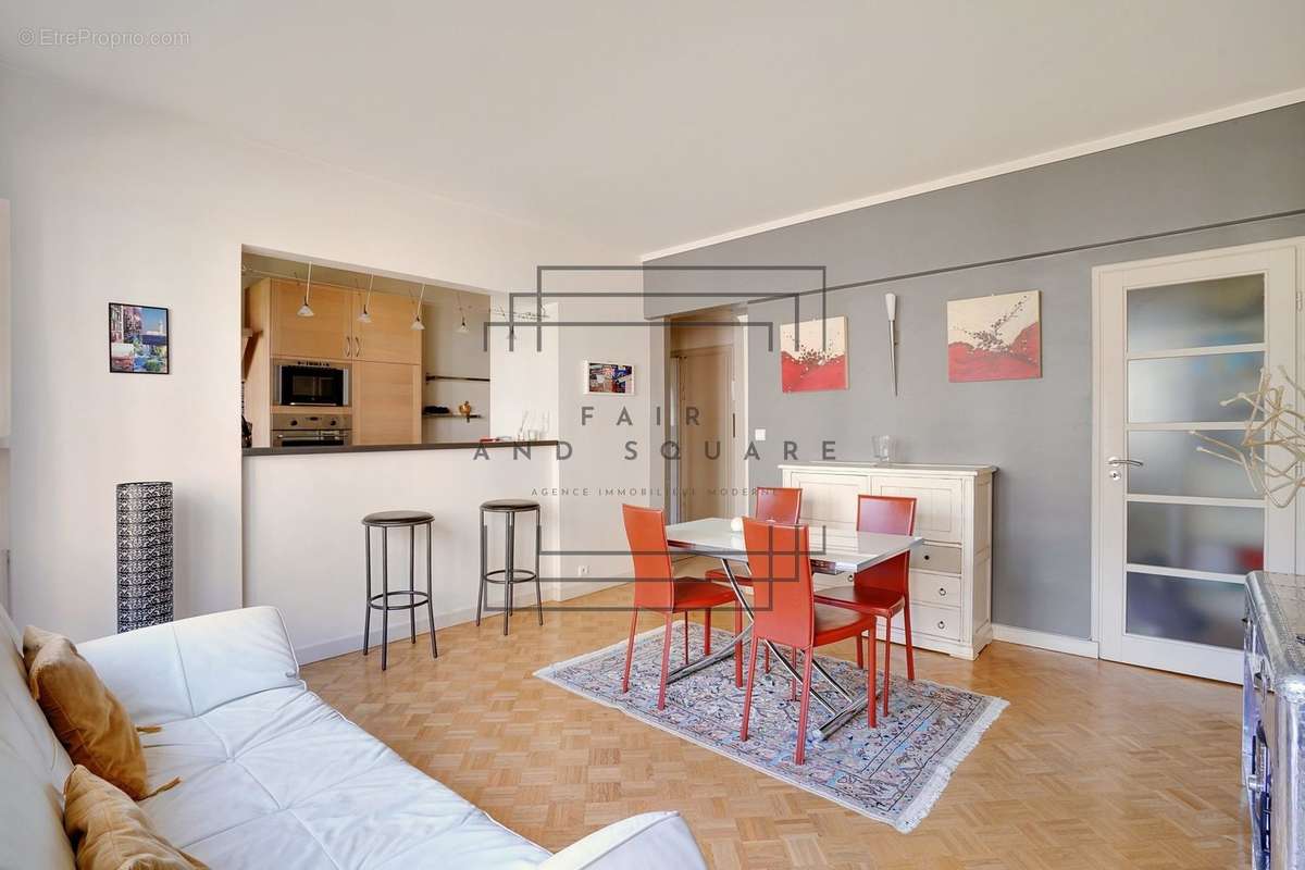 Appartement à NEUILLY-SUR-SEINE