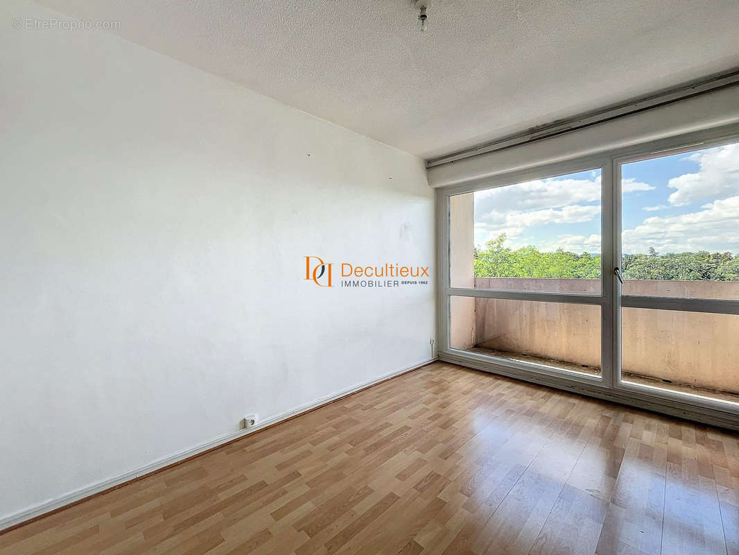 Appartement à SAINTE-FOY-LES-LYON