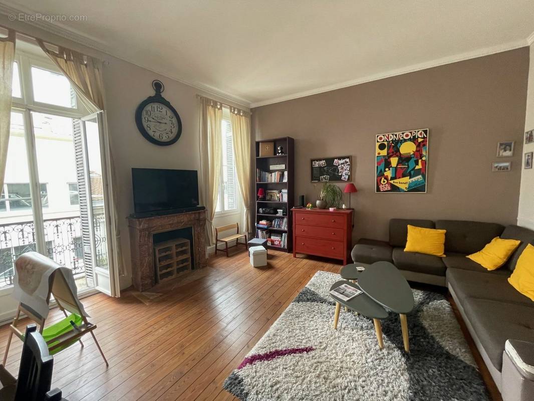 Appartement à BORDEAUX